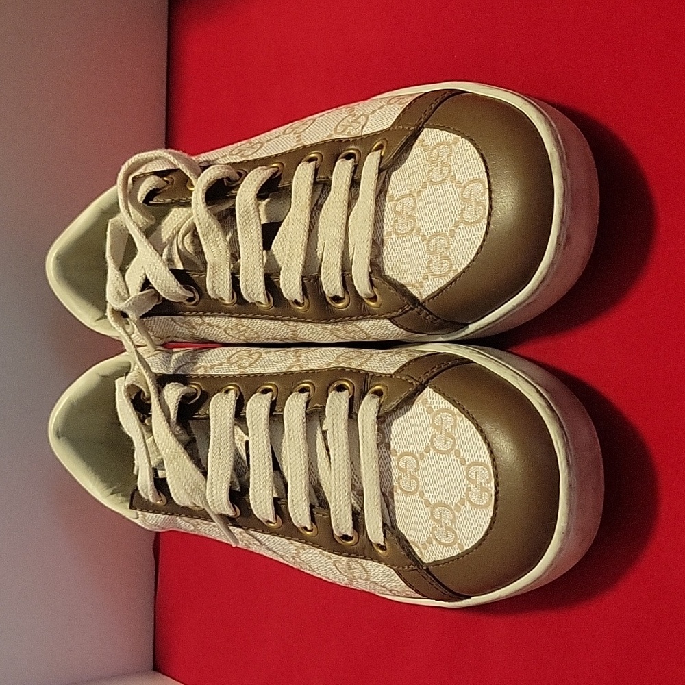 Gucci sneakers